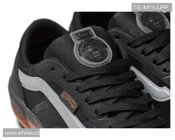 滑板战术解析：深圳滑板队如何构建高效区域防守体系